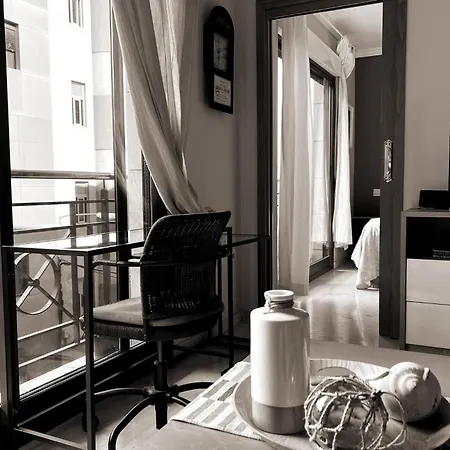 Upscale, Canteras Balcony Lägenhet *